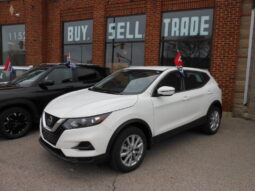 2023 Nissan Qashqai S AWD One Owner Very low kms Clean Carfax!